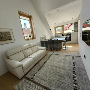 https://maison-rue-de-la-rose.hotels-in-ljubljana.com